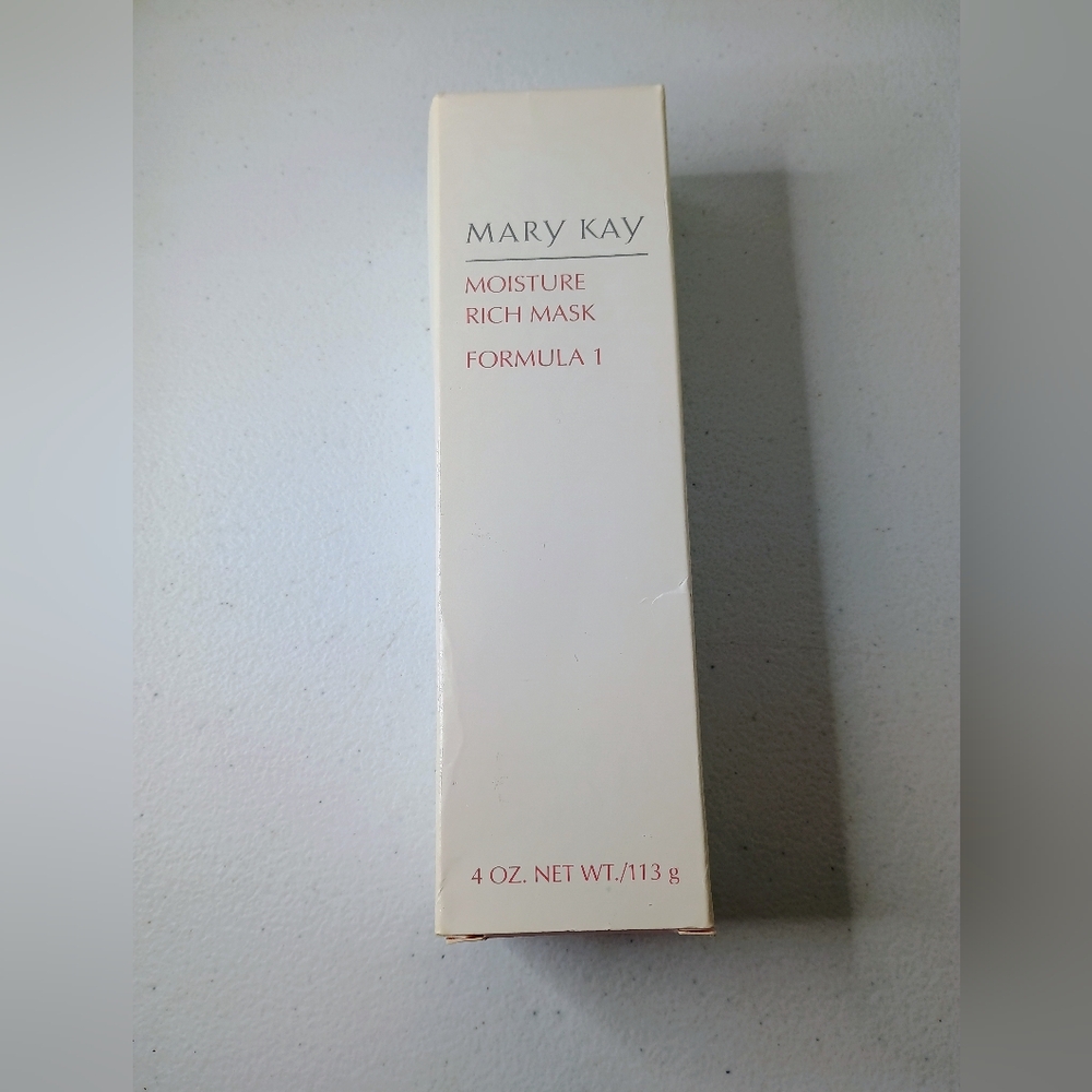 Mary Kay Moisture Rich Mask Formula 1 in White
